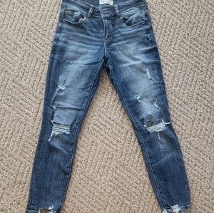 BKE - VICTORIA - DISTRESSED Sz 26UNIVERSAL FITMID-RISEANKLE SKINNY